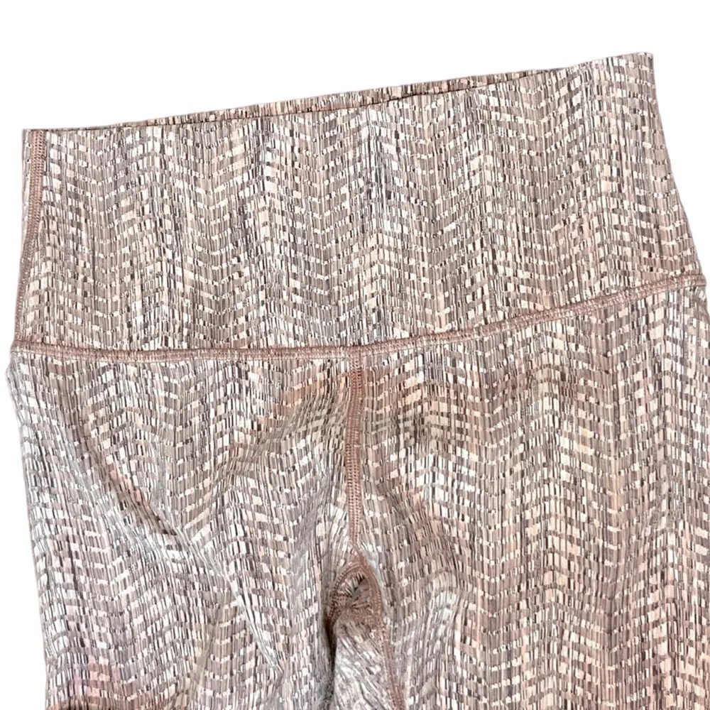 Lululemon Wunder Under High Rise 7/8 Tight Luon - Size 6 - Picture 12 of 13